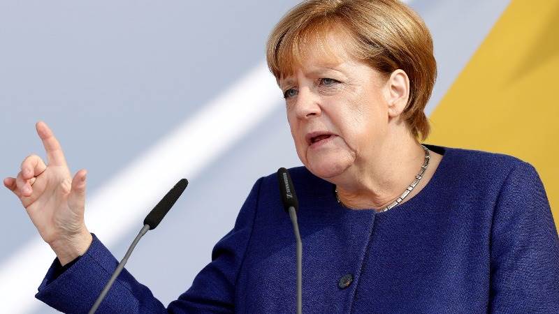 Merkel wants to reduce Turkey economic ties over arrests
