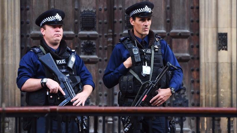 Police launch armed op in Surrey in tube attack probe