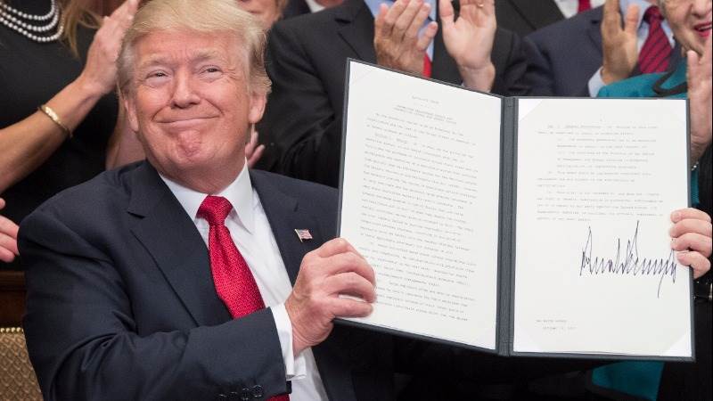 Trump tweets about healthcare executive order