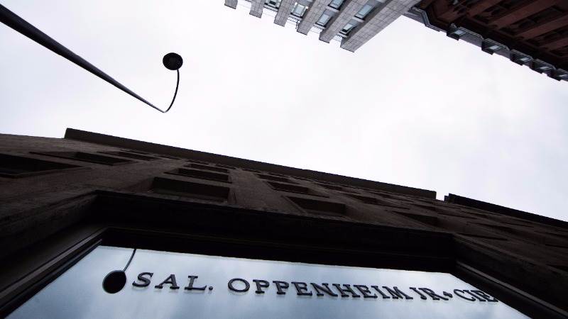 Report Deutsche Bank To Integrate Sal Oppenheim Teletrader Com