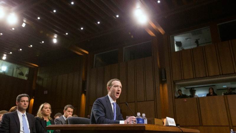 Zuckerberg: It was mistake not to inform users of data breach