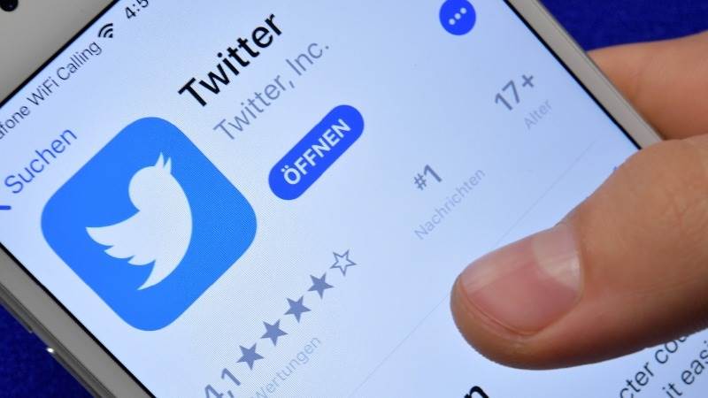 twitter reports eps of 0 08 in q1 down 11 yoy teletrader com