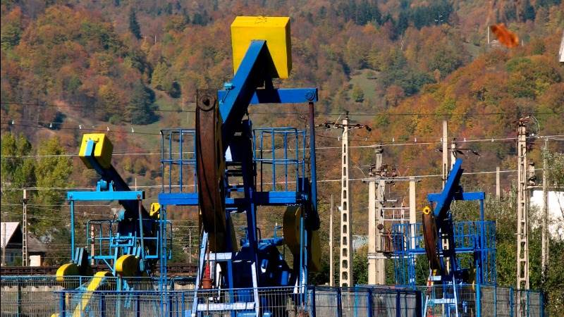 US eyes strategic reserve to deflate oil price – report