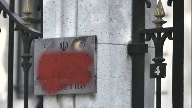 Iranian embassy in Paris stoned