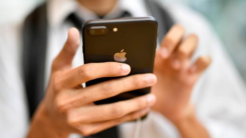 Dialog Semiconductor Soars 30 On Apple Deal News Teletrader Com