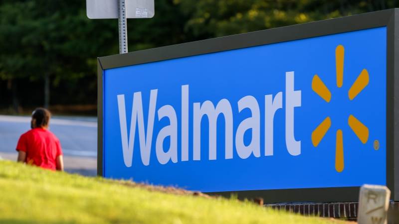 PayPal partners with Walmart on cash in and out services