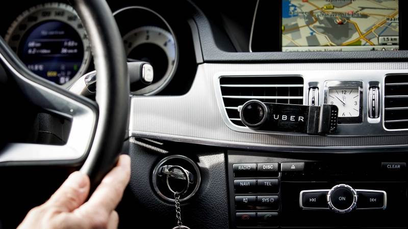 Uber wants SEC approval to offer drivers equity