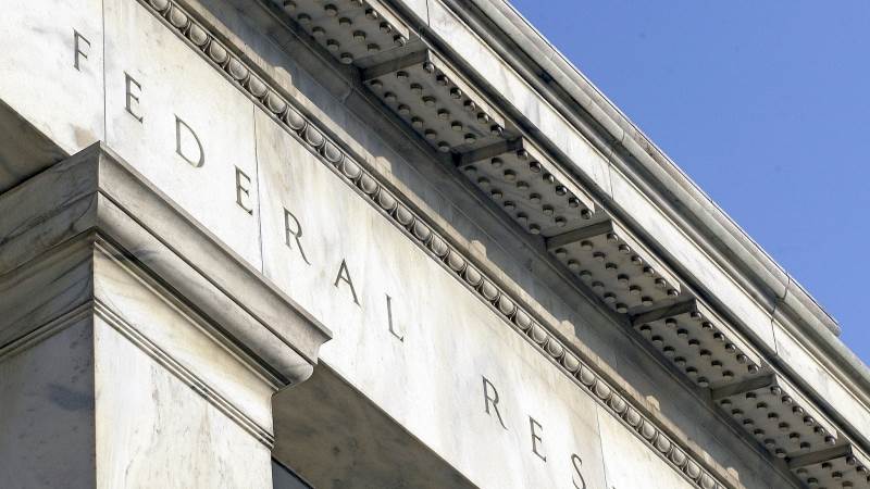 Fed's Evans praises US economic strength