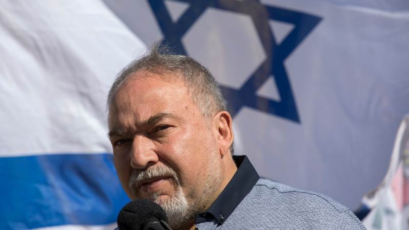 Israel halts Gaza fuel deliveries amid clashes